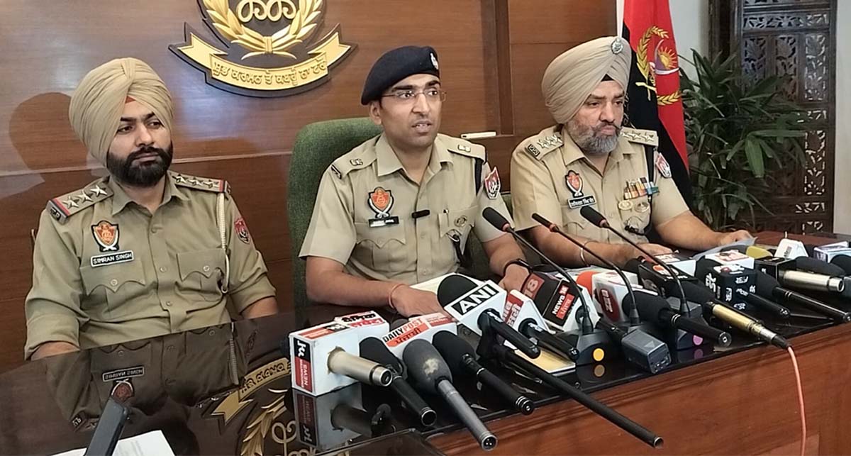 Mohali Police solves Sector 78 blind murder case, accused arrested.